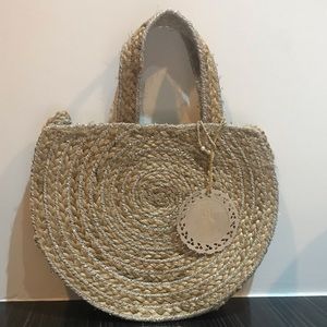 ☀️never used☀️straw bag